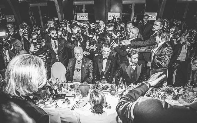 Exclusiv Gala Photographer Juergen Biniasch vs. Paparazzis